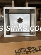 Schwarz/Gold/Silber/Rosen-Gold Handgefertigte Küchenspüle Gleicher Becken Tiefe 220mm