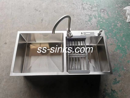 Serie 304 aus Edelstahl Handgefertigter Waschbecken Doppelschale