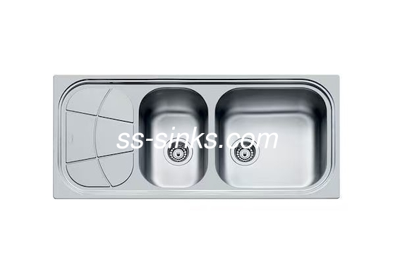 Hinterabfluss Edelstahl Küchenwaschbecken mit Abflussbrett in 1200 x 500 mm Größe